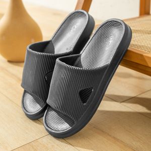 Slippers d'été en gros 2023 Bath de salle de bain de couleur unie pour femmes non glissantes non glissantes pour hommes pantoufles en intérieur 389 60756