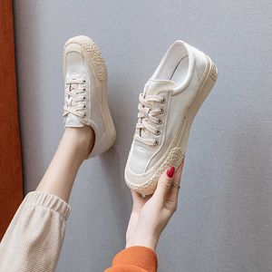 Vente en gros TopSelling femmes satin plat femme été classique luxe décontracté lacets chaussures de marche baskets pour fille