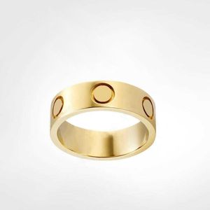 Mayores Titanio Titanium Silver Love Ring Men and Women Joyería de oro rosa para amantes Anillos de pareja Tamaño de regalo 5-11 Ancho 4-6 mm