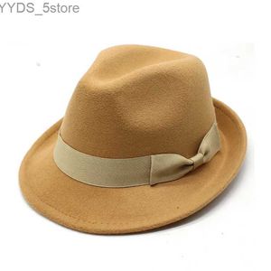 Chapeaux à bord large godet Womens Bow Chain Fedora Hat Mens Holon Laine courte Jazz Élégant Panama Triangle en gros YQ240407