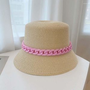 Chapeaux à large bord en gros été chaîne seau chapeau pour femmes soleil paille cloche plage fille Panama