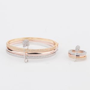 Pulsera unisex con alfiler ancho en forma de rosa, pulseras de joyería chapadas en oro de 18 quilates para mujeres, niñas, conjuntos de damas, joyería de lujo, cumpleaños, fiesta de bodas, novia diaria comprometida