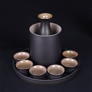 Verres à vin Style Japonais En Céramique Saké Pot Tasse Ensemble Noir Poterie Liqueur Bouteille Tasses Plateau 230719
