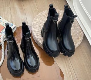 Bottes de cheminée britanniques d'hiver à semelles épaisses, bottes courtes taille haute, bout rond, bande élastique de couleur unie, bottes Martin, femmes tendance