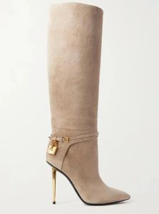 Botas de invierno con candado por encima de la rodilla, botas TF con bomba, punta en punta de cuero de ante marrón negro con tacones dorados, zapatos de tacón alto de lujo para mujer con caja