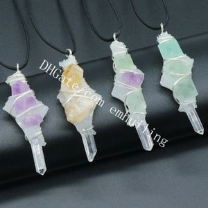 Alambre envuelto claro Cuarzo Punto de roca Colgante de piedra cruda Hermosa forma libre Natural Amatista en bruto Fluorita Citrino Piedra preciosa Cristal blanco Palo Resina Collar