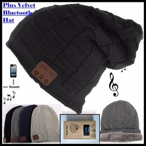 Sans fil Bluetooth V4.2 Bonnet Tricoté Plus Velours Hiver Plaid Chapeau Casque Haut-Parleur Mic Musique Mains Libres Mp3 Magic Warm Smart Cap Y200110