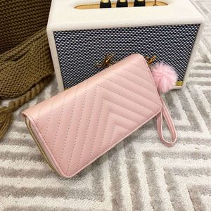 avec Pompom Hand Wallet Women's Fluffy Téléphone Long Selling Fancy Poure Couleur PU Poulet Géométrique Téléphon