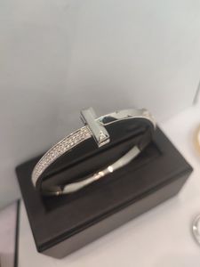 femme mens or manchette argent diamant bracelet jonc dur créateur de bijoux large étroit amour couple mode mariage amoureux cadeau bracelets de fiançailles en gros agréable