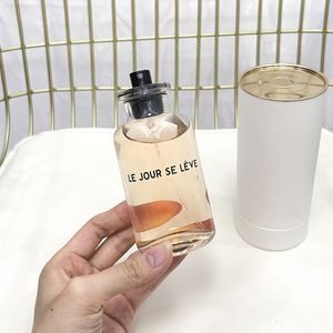 Parfum Femme Vaporisateur 100ml Le Jour se Leve EDP Floral Notes Fruitées Qualité Précieuse et Emballage Exquis