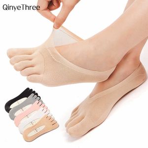 Vente en gros femme été chaussettes femmes bas cinq doigts mode ultra-mince drôle orteil invisible sokken avec silicone anti-dérapant respirant anti-friction