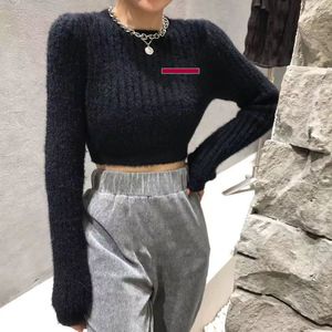 Femme chandails Turtlenck femmes pull Style court sweats dame Slim à capuche chemise en tricot