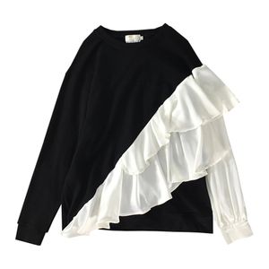 Femmes Automne Printemps Crew Neck Noir Blanc Volant Asymétrique Sweatshirts Pulls Casual H0102 210514