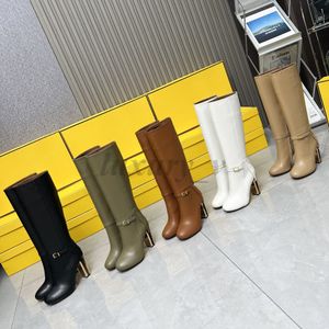 Botas de mujer Diseñador Delfina Boot Tacones altos de cuero genuino negro Primeros botines Tacón de bloque Detalle recortado y zapatos con motivos metálicos