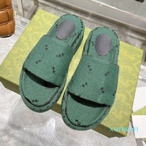 Mujeres Designias Slippers Rivets Big Bowknot Flip Flip Sandalias Sandalias Femininas Flat Jelly Sandalias de diseño DHL Free Dhl Zapatos