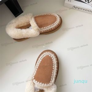 Bottes courtes tricotées à la main pour femmes Chaussures Baozi Bottes de neige classiques Mélange de laine en daim Confort Designer Aus bouche peu profonde Hiver Pleine fourrure Fluffy furry Bottines 60