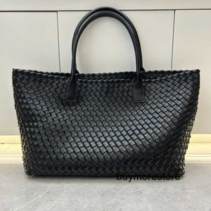 Femme sac à main Cabat Bottegvents 7a tissé à la main à la main en cuir étranger en cuir étranger shopping pour femmes One Piece for ShippingI851