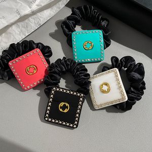 Chouchous en acrylique avec lettres carrées pour femmes, joli bandeau élastique pour cheveux, cadeau de fête