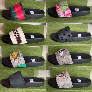 Diseñadores clásicos Diapositivas para hombre Zapatillas para mujer Sandalia de verano Playa Diapositiva Plataforma plana Señoras Baño Zapatos para el hogar Chanclas Rayas Tigre Abeja Causal Zapatilla 35-47 311