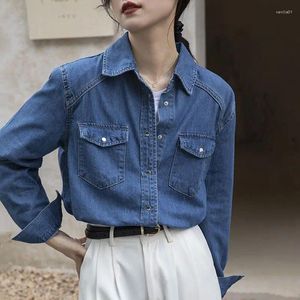 Blouses Femmes Chemise en denim bleu pour femmes 2023 Printemps Automne Jeans à simple boutonnage Femme Poches Lâche Mode Revers Cowboy Blusas