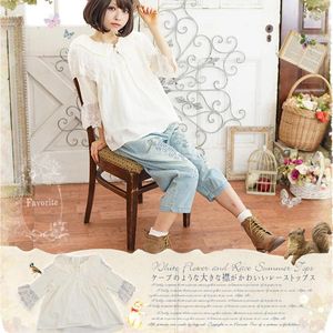 Blouses Femmes Mori Girl Femmes Dentelle Collier à volants Chemise à manches papillon Couleur Beige Broderie multicouche Doux Mignon Kawaii Blusa Tops