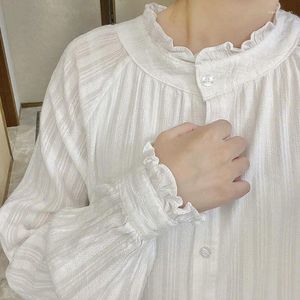 Blouses pour femmes Blouse blanche Femmes Stand Collar Ruffle Automne Single Breasted Long Mancheve Shirt Cardigan Kawaii Clothes Designer Tops