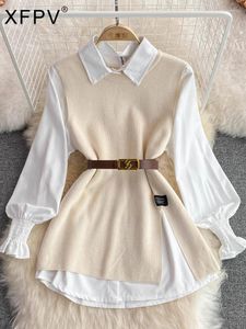 Blouses Femmes XFPV Coréen Chic Y2K Revers Lanterne Manches Chemise Blanche Col En V Gilet Tricoté Deux Pièces Ensemble Vêtements Femmes Automne 2024 SM7829