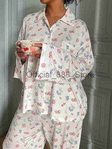 Ensemble pyjama imprimé fleuri pour femmes, avec haut à manches courtes et pantalon Capri, vêtements de détente confortables pour une soirée relaxante x0817