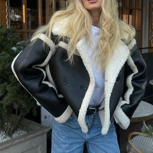 Women's Fur Faux Patchwork Pu Leather Lambs Wool Cropped Jacket Women Lapel Collar Thicken Warm Short Coat 2023 Autumn Winter Lady Outwear 231108