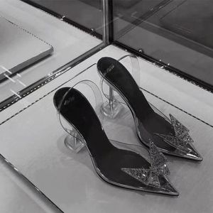 zapatos de tacón alto para mujer bombas sandalias Rosie cristal adornado satén slingback tacones altos mariposa Italia PVC transparente Banquete de boda Francia Zapatillas puntiagudas
