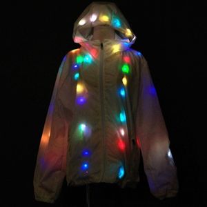 Vestes pour femmes 1pcs imperméable LED veste vêtements cool robe de danse manteau coloré lumières clignotantes Halloween costumes de fête de noël 230809