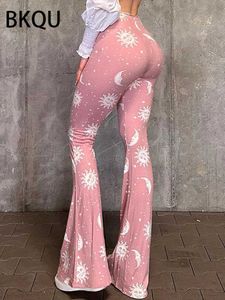 Jeans pour femmes BKQU 2023 Pantalon évasé décontracté rose pour femmes Streetwear Kawaii doux taille haute imprimé pantalon élastique en gros vente chaude bas J240202 J240217