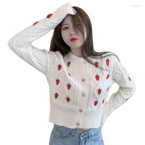 Puntos de mujer Cárdigan de fresa para mujer Crochet Floral Punto Crop Top Suéteres Coreano Moda Chica Blanco Negro Bordado Suéter Y2k