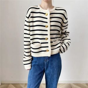 Women's Knits Tees Autumn and winter Korean contrasting striped knitted cardigan women's winter single -row metal buckle pocket sweater cardigans 230925