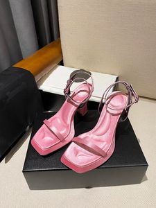 Boutique de luxe pour femmes Designer Sandals mode sexy haut talon soie cheville robe de mariée chaussures 35-43