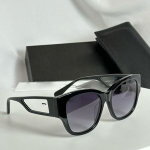 Gafas de sol de diseño de ojo de gato de gran tamaño para mujer con lentes espejadas Gafas Patas de espejo transparentes con letras Protección UV fuerte para pieles claras