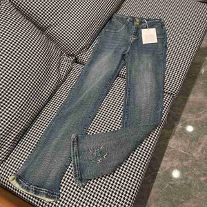 Pantalons grande taille pour femmes Vêtements de créateurs jeans hommes et femmes designer lettres brodées coupe slim denim de haute qualité mode française pantalon de luxe décontracté droit