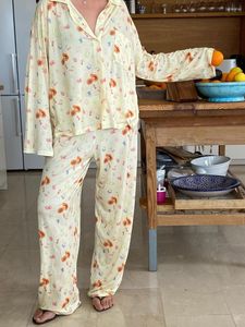 Ropa de dormir para mujer Conjunto de pijama estampado de 2 piezas para mujer Linda fresa floral patrón de frutas camisa pantalones abotonados trajes loungewear