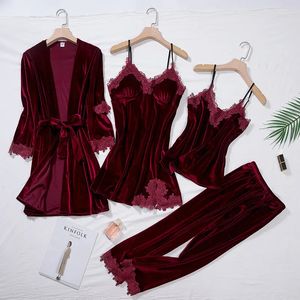 Vêtements de nuit pour femmes Bourgogne Velours Pyjama Costume Femmes 4PCS Kimono Robe Chemise De Nuit Ensemble Vêtements De Nuit Dame Hiver Velours Chaud Dentelle Folwer Peignoir Robe 231122