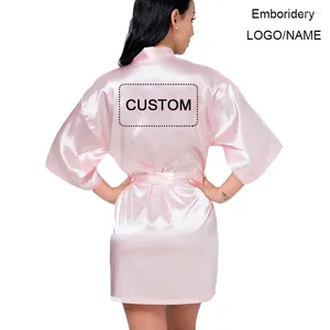 Vêtements de nuit pour femmes Custom Wedding Peignoir Nom Logo Personnalisé Satin Soie Robe Kimono Demoiselle d'honneur Cadeau Équipe Mariée Peignoir Personnalise