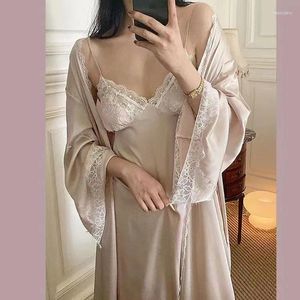 Vêtements de nuit pour femmes dentelle patchwork mariée demoiselle d'honneur robe de mariée satin ensemble pour femmes peignoir sexy chemise de nuit maison robe de chambre