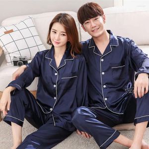 Vêtements de nuit pour femmes Version coréenne d'été du pyjama de couple en soie de simulation Pantalon à manches courtes Hommes / Femmes Pijamas Costume de service à domicile