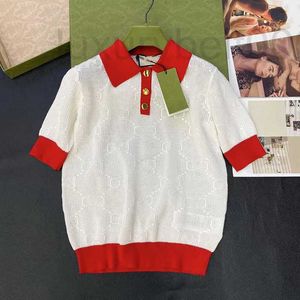 Suéteres para mujer Diseñador 2022 Moda de verano Color Contraste Ahueca hacia fuera Carta POLO Collar Hebilla de oro Jersey femenino Slim Knit Thin Manga corta O6S2