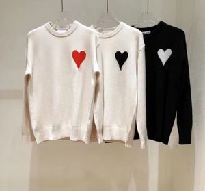 Pulls pour femmes Pull de créateur avec Love and Beart Pull d'amant d'une femme tricoté à col roulé à col roulé pour femmes de base à manches longues