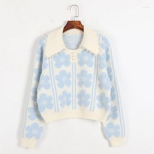 Pulls pour femmes Vintage Crochet Fluffy Floral Broderie Poupée Collier Pull Hiver Mode Coréenne Rétro Chic Doux Mignon Kawaii Perle