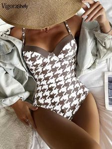 Swimons de maillots pour femmes Vigoashely 2023 Sexie de maillot de bain imprimé sexy Push Up Up High Cut One Piece Swimsuit Monokini Backless Hollow Swimsuit J240131