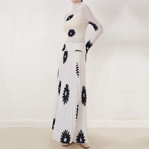 Camiseta de mujer Miyake Top Mujer Primavera y otoño Moda de dos piezas Slim Impreso Falda plisada Traje Falda Mujer