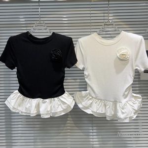 T-shirts de femmes 2024 Été Puffy Fonced Hem Couxant la fleur Broche à manches courtes