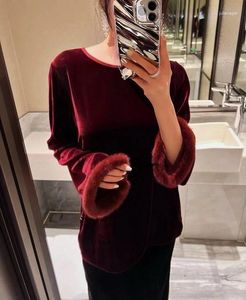 T-shirts pour femmes Vin de style chinois Red Silk Velvet Top O Col à manches longues Patchwork Shirt Fashion Vintage Black Tops 2024