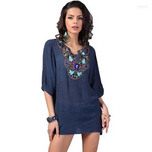 Camisetas de mujer Camiseta de mujer Venta al por mayor-21 estilos llegados de talla grande Vintage bohemio hecho a mano bordado con cuentas cuello en V camisa de verano